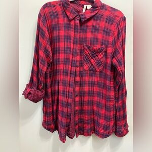 Love Potion Red Navy Women’s Button Down Size Large